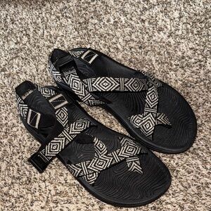 Chaco Black and White Patterned Sandals